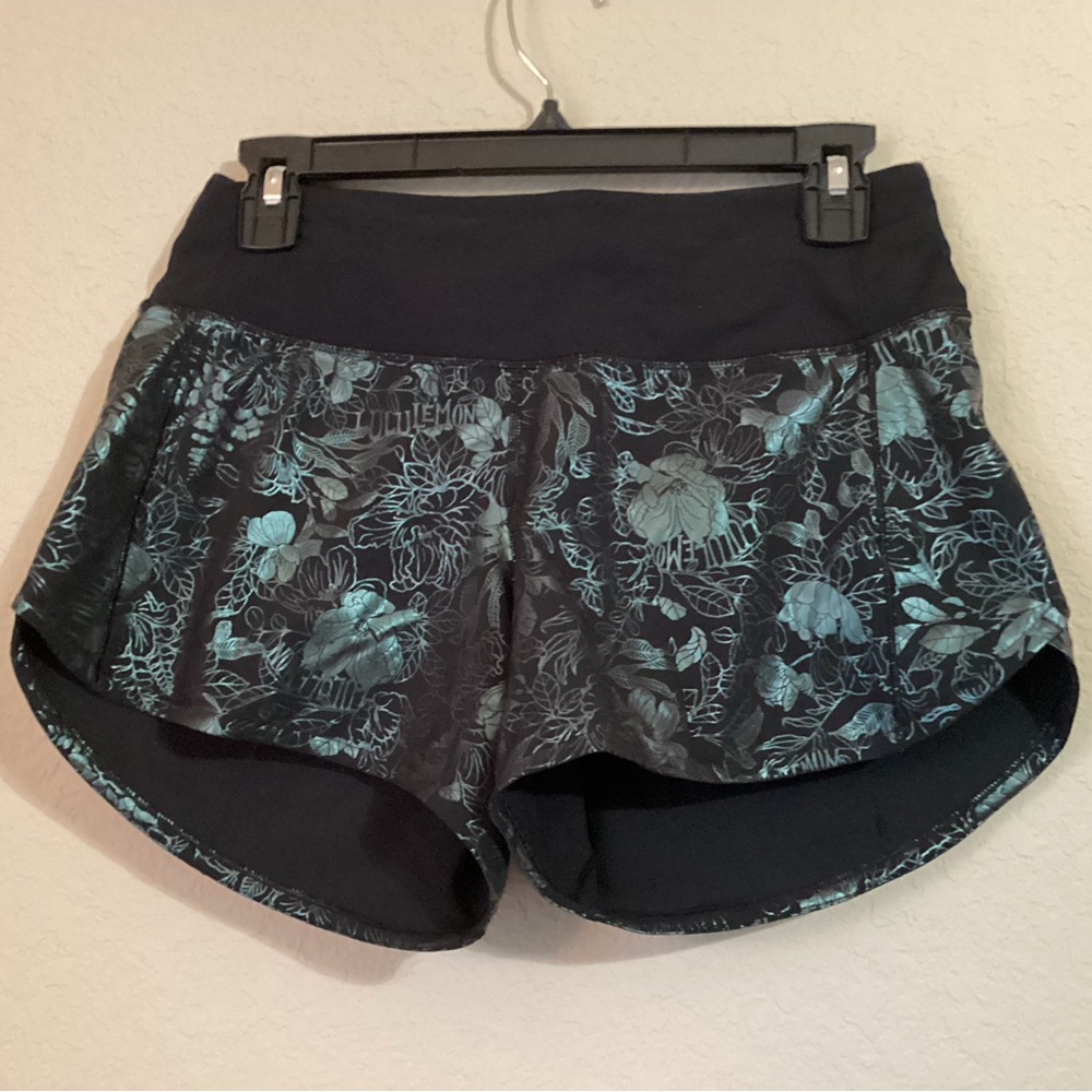 Final Reduction Lululemon Speed Up Mid-Rise 4” Shorts Flourish Iridescent Foil